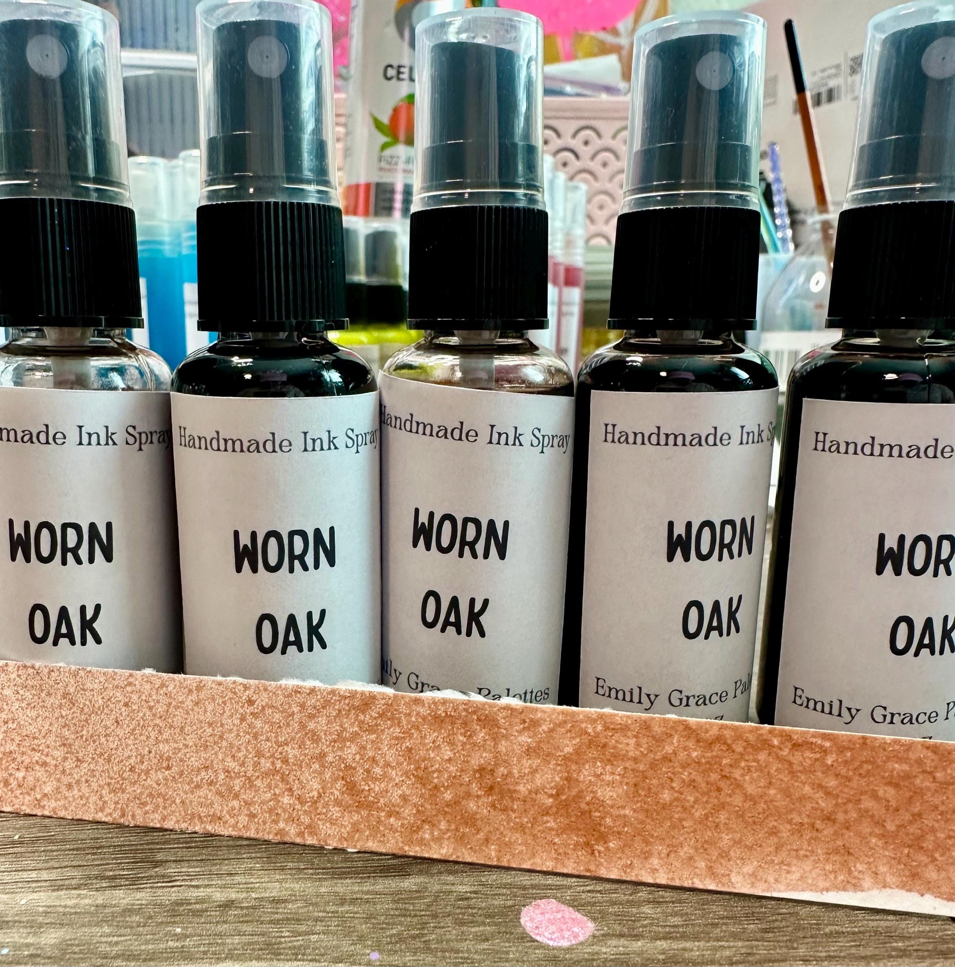 Worn Oak | Shimmer Spray | Handmade Ink | Calligrapby | Stencils | Handmade Cards| Watercolor Art | Colorshift Ink | Shimmer Ink